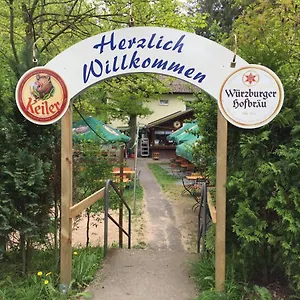 Apartment Ferienwohnung An Der Waldschänke, Würzburg