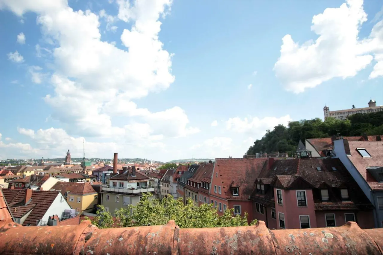 City Apartment - Old Main Bridge, Own Garage Parking Space Wurzburg 0*,  Germany